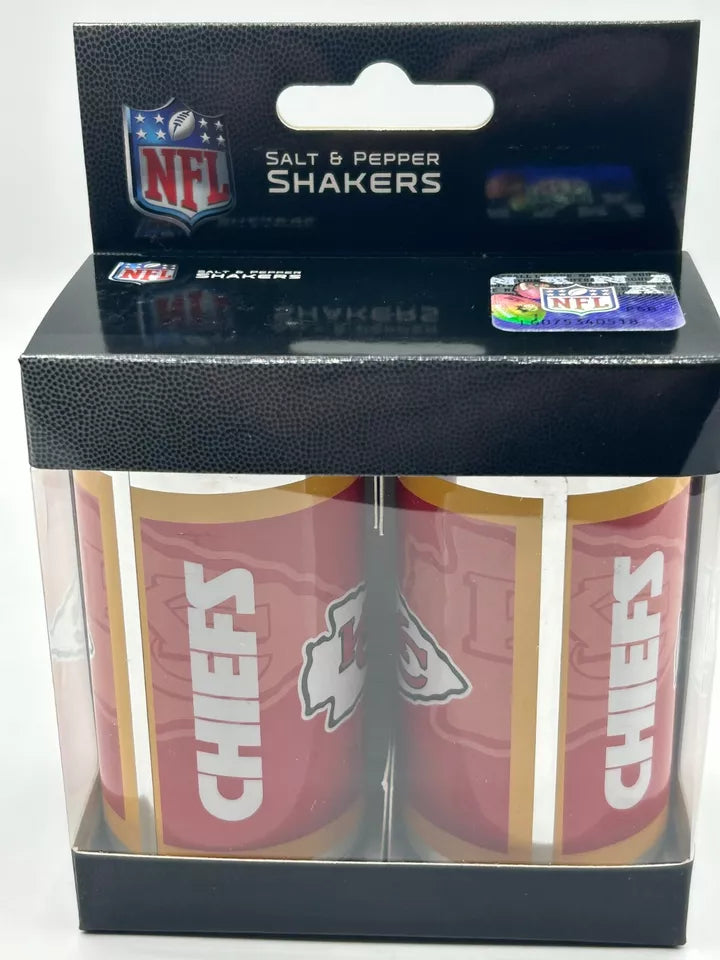 Siskiyou Gifts Kansas City Chiefs Glass Salt and Pepper Shakers, NFL Licensed