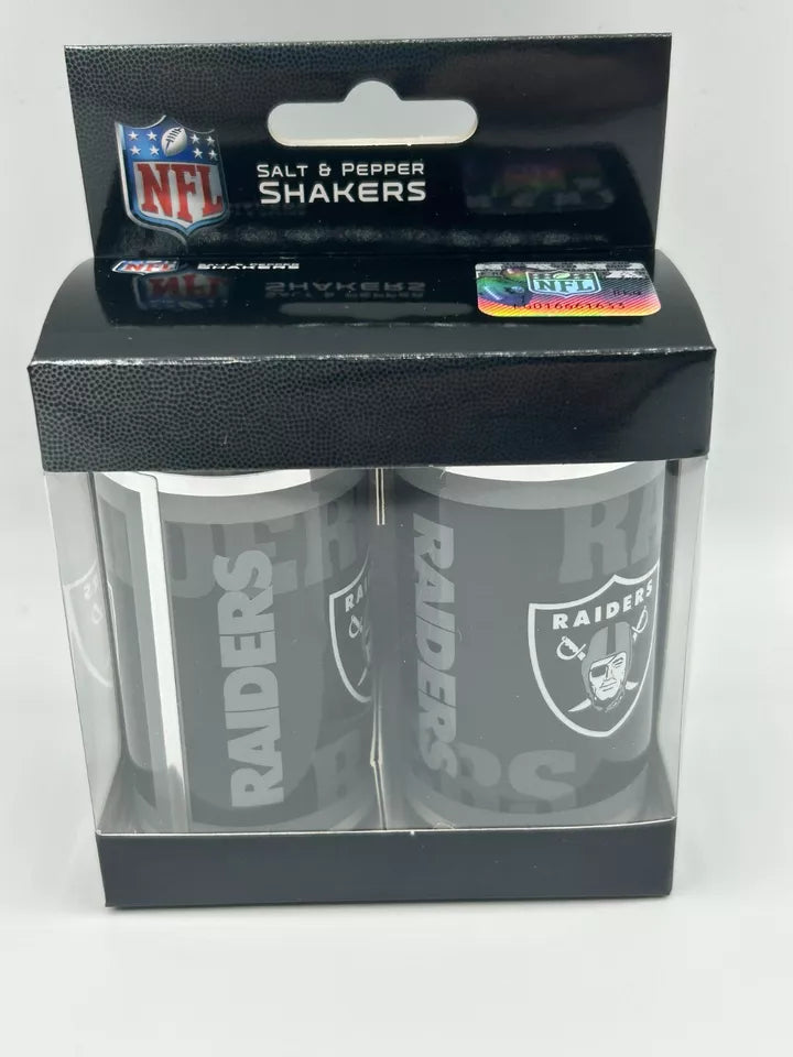 Siskiyou Gifts Las Vegas Raiders Glass Salt and Pepper Shakers, NFL Licensed