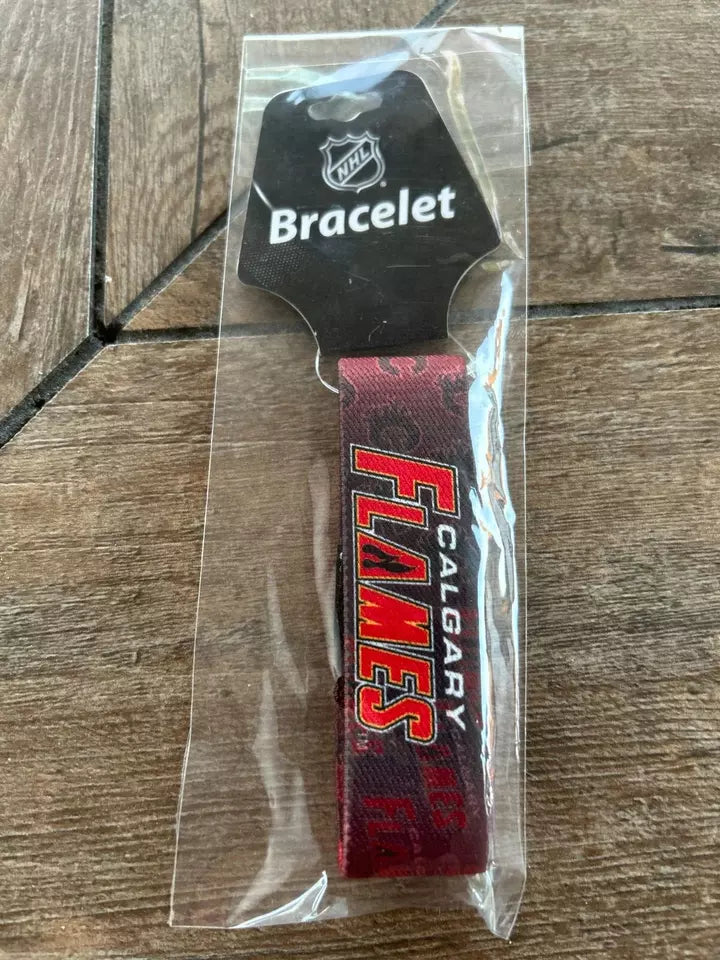 Siskiyou Gifts Calgary Flames Stretch Bracelet, NHL Licensed