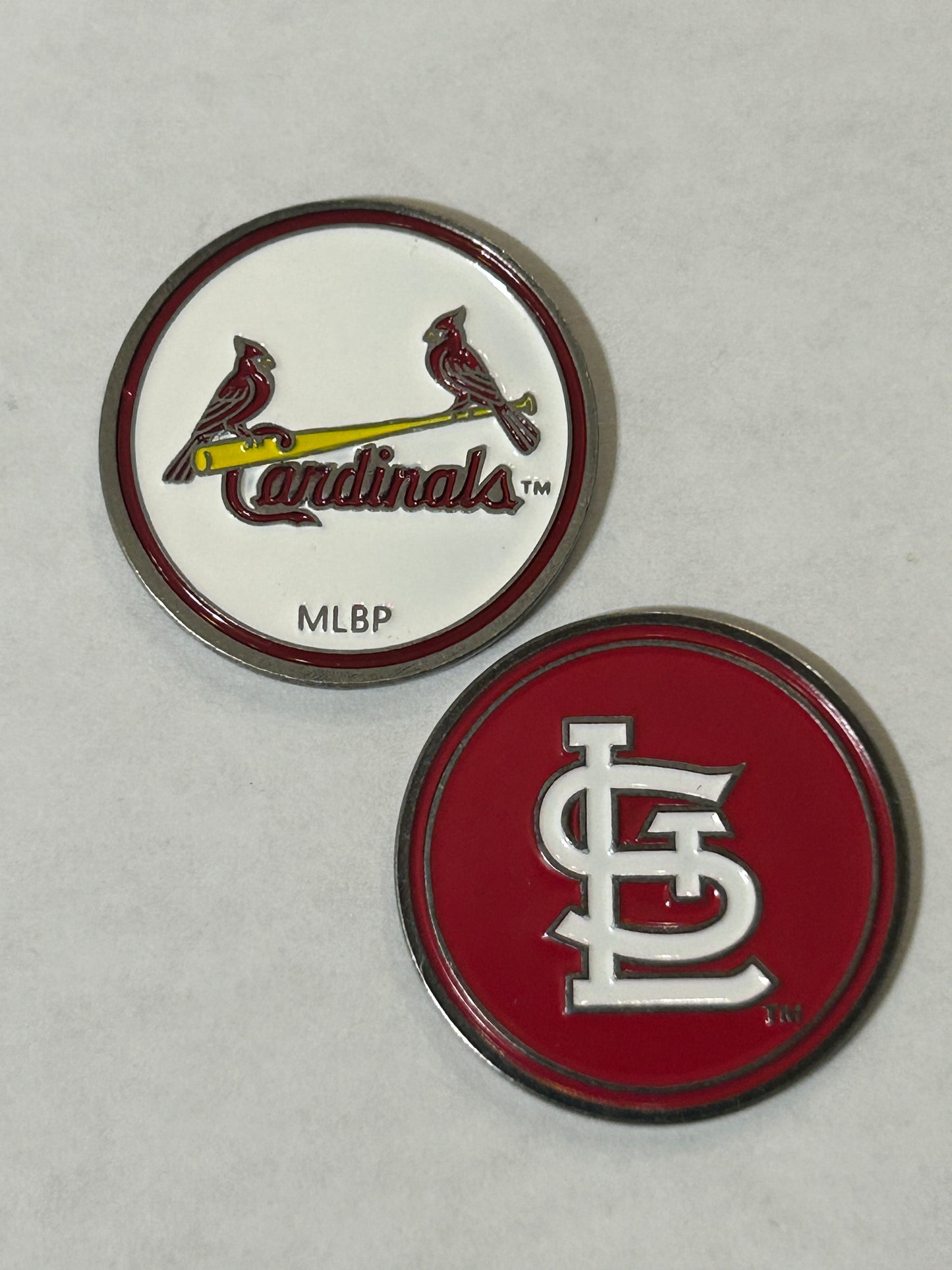 St Louis Cardinals 1" Diameter Magnetic Golf Ball Marker