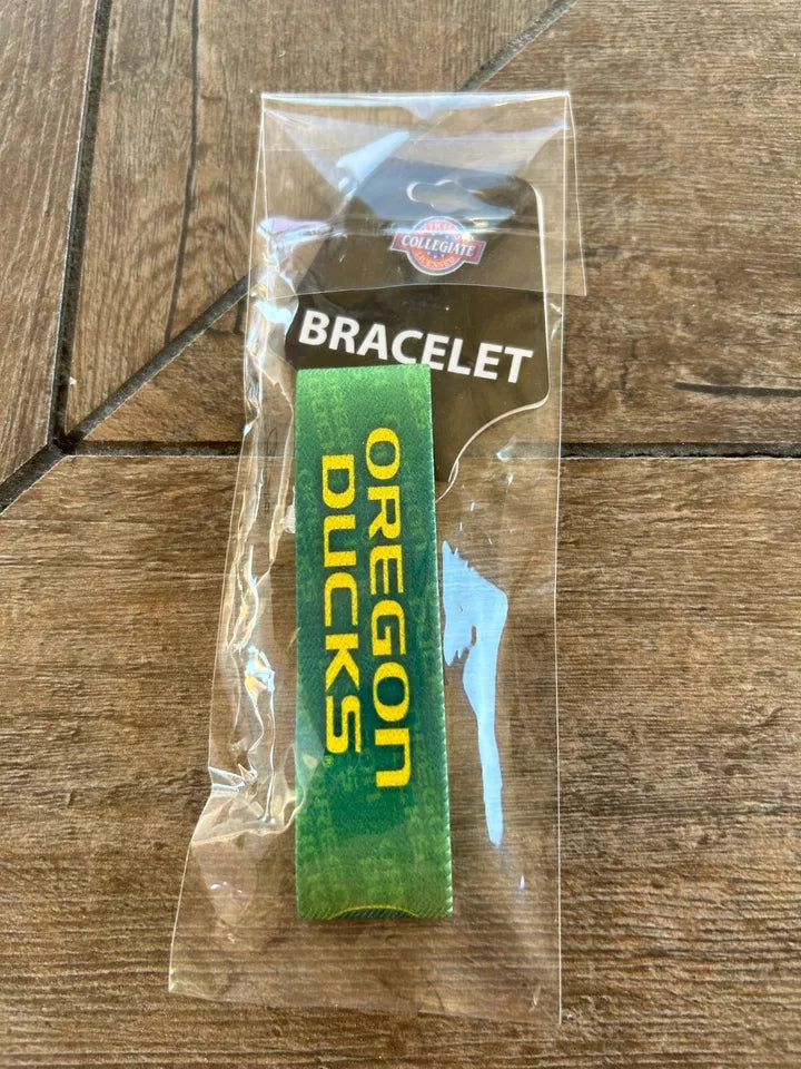 Siskiyou Gifts Oregon Ducks Stretch Bracelet, NCAA Licensed